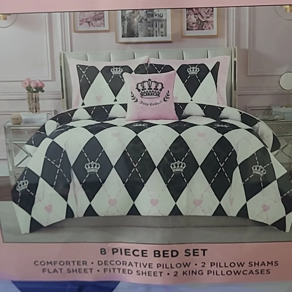 Juicy Couture Black and White 8-Piece Bed Set - King